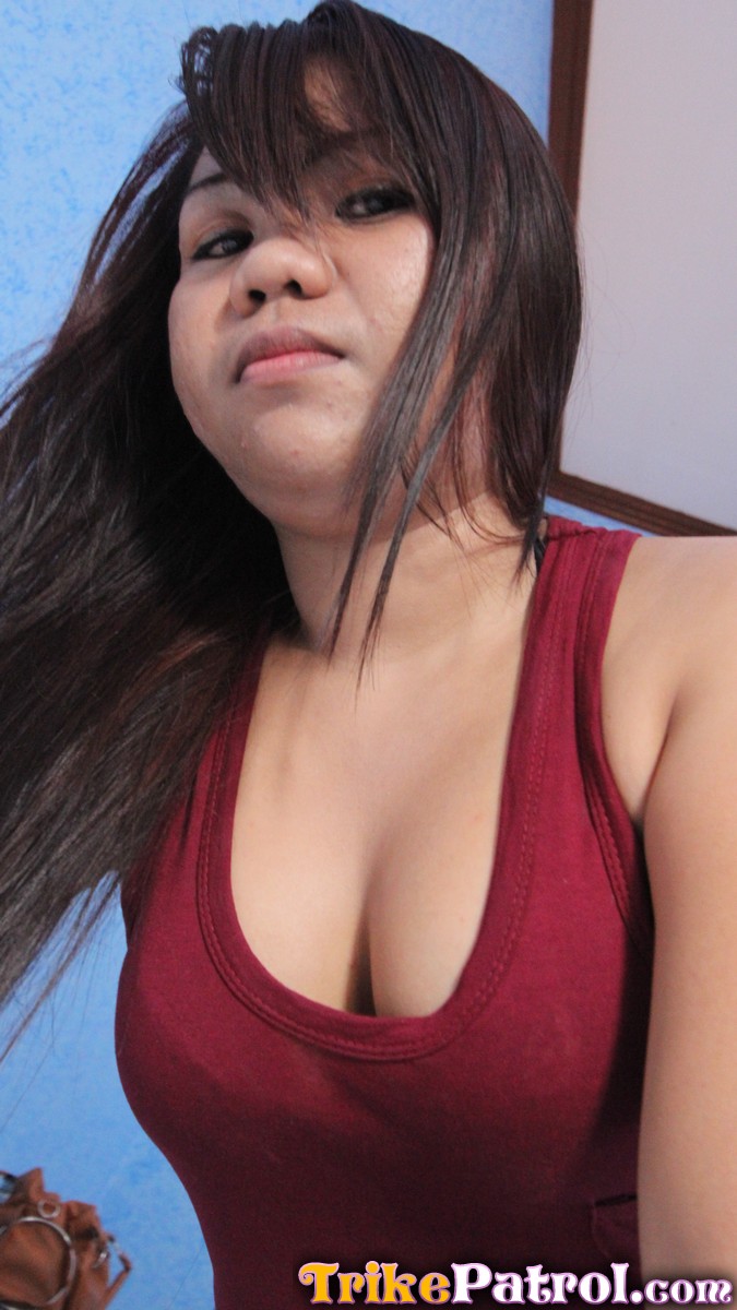 675px x 1200px - Chubby Filipina female takes off her dress to pose naked for the first time  - Sex Room XXX