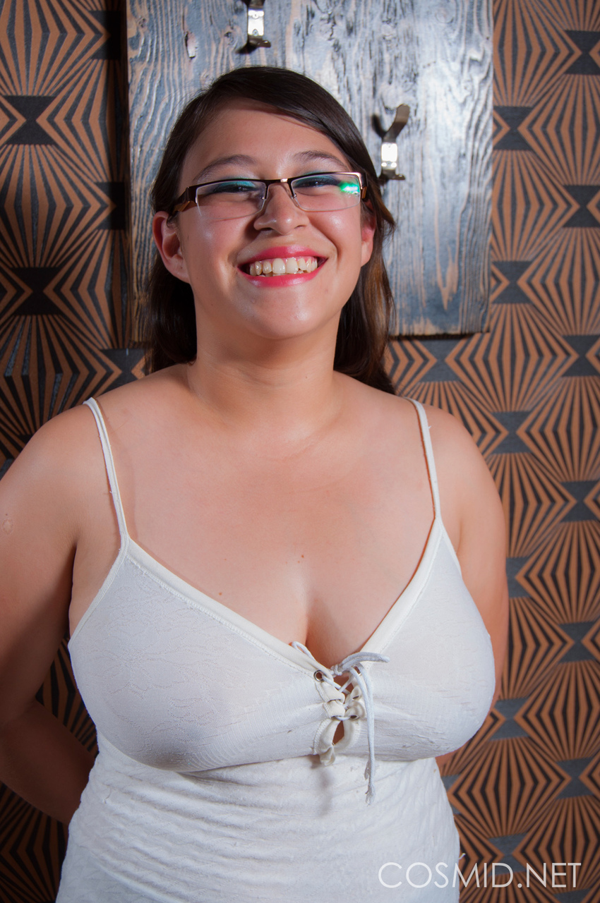 chubby amateurs with glasses porn